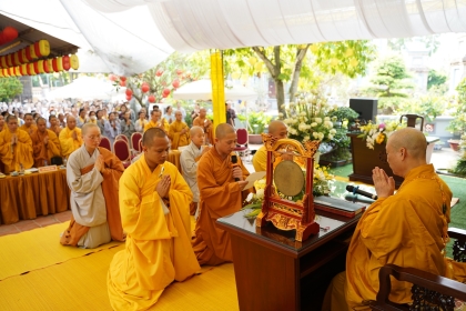 Lễ khai pháp khóa hạ an cư 2023 tại Trường hạ Vạn Phúc